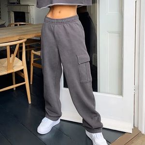 Aritzia Cozy Fleece Mego Cargo Sweatpant